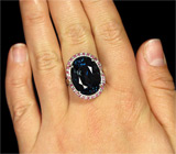 Кольцо с крупным насыщенно-синим топазом и сапфирами Серебро 925