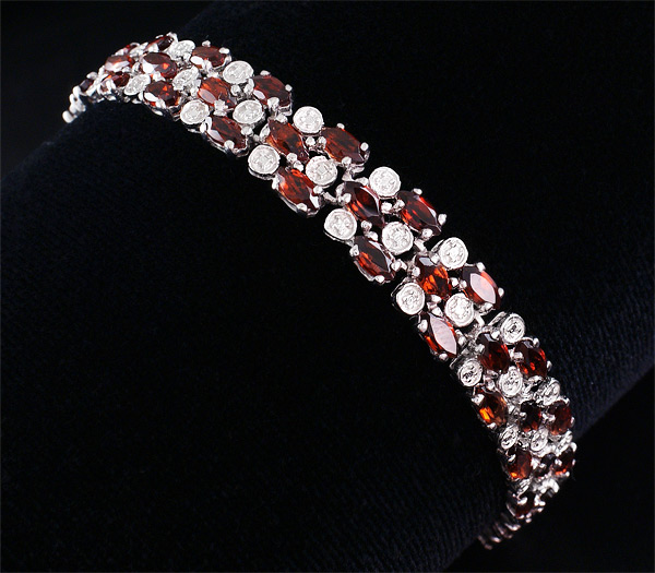 золотой гранатовый браслет. браслет с гранатами серебро 149723203. гранатовый браслет украшение. серебряный браслет с гранатами 925. авито браслет с гранатом.