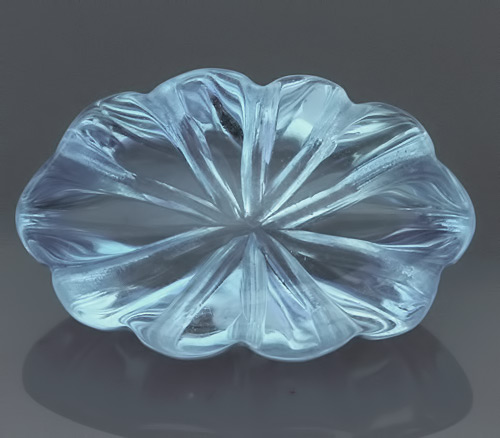 Топаз авторской огранки "Plum Blossom" 9,4 карат