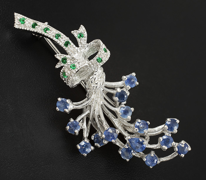 Прелестная брошь/кулон c синими сапфирам