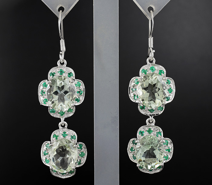Серьги с зелеными аметистами и изумрудами