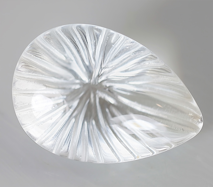 Топаз авторской огранки «Centripetal» 10,5 карат