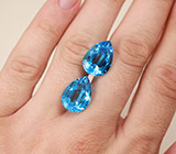 Пара топазов 30,51 карат 