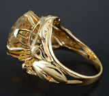 Кольцо с золотистым цитрином авторской огранки "Trinity" Золото