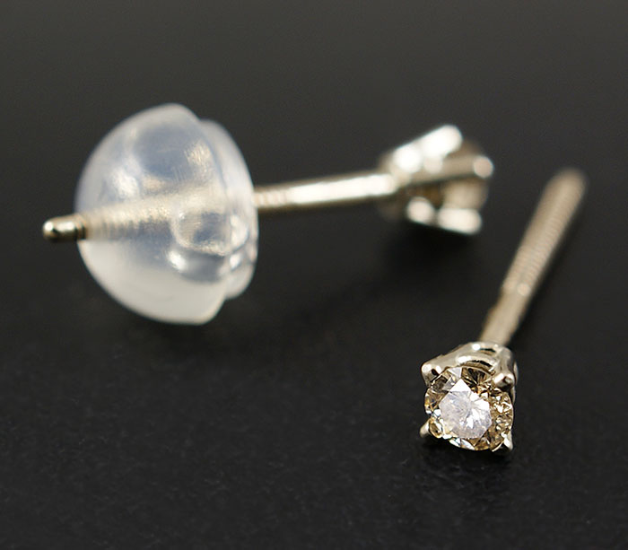 La vivion серьги. Пусеты картье. Серьги пусеты с бриллиантами 1 карат. Пусеты с 1 бриллиантом. Серьги пусеты с бриллиантами 1 карат.