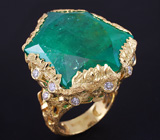 Кольцо с уральским изумрудом 46,97 карат и бриллиантами Золото