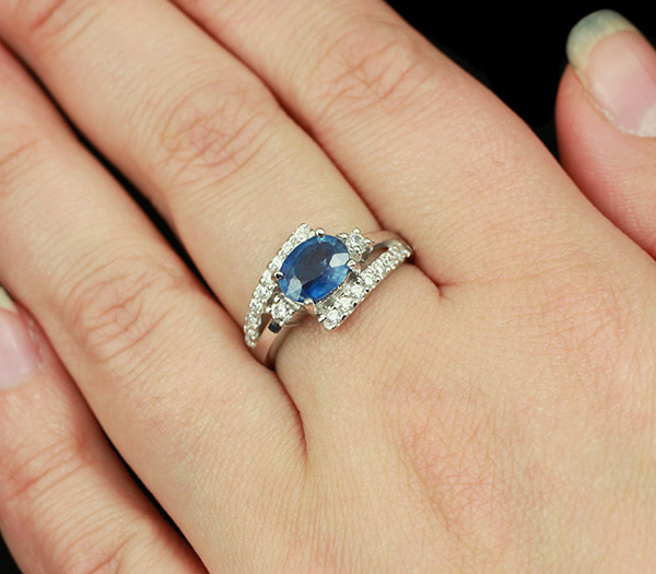 Карат сапфира. Сапфир 1000 карат. Сапфир 0. Сапфир диаметр карат. 032 карат сапфир.