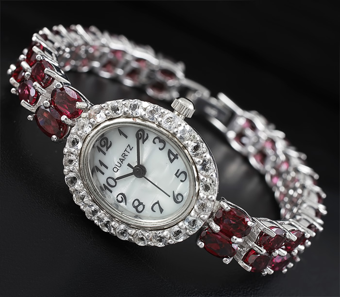 Браслет для часов серебро. Женские серебряные часы. Часы с серебряным браслетом. Серебряные часы женские с браслетом. Серебряные часы женские с серебряным браслетом.