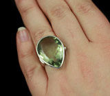 Серебряное кольцо с зеленым аметистом Серебро 925