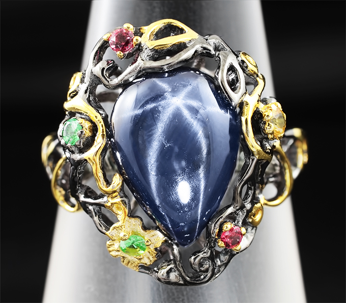 Серебряное кольцо со звездчатым сапфиром