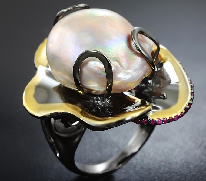 ГОТОВО! Серебряное кольцо с жемчужиной Mabe и пурпурными сапфирами