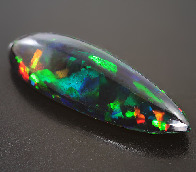 Кристаллический черный опал 3,28 карат