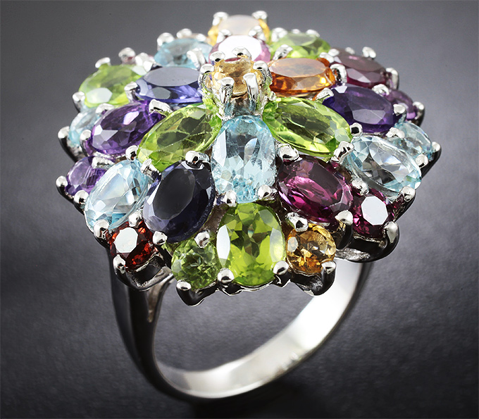 эстет золотое кольцо 01к315667-1. серебро и самоцветы. золотое кольцо с одним камнем. кольца с драгоценными камнями. кольцо с изумрудом и бриллиантами 585.