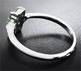 Кольцо c цаворитами гранатами и лейкосапфиром