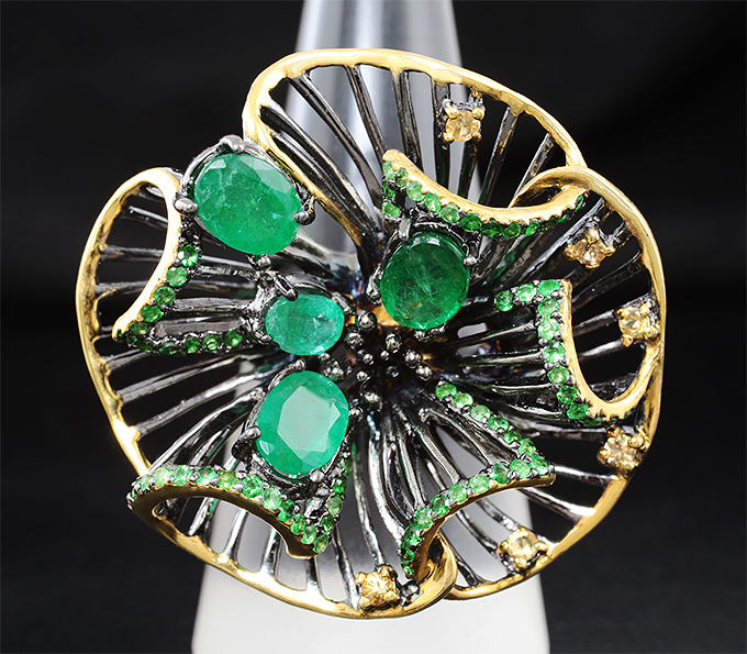 ГОТОВО! Серебряное кольцо с изумрудами, цаворитами и желтыми сапфирами