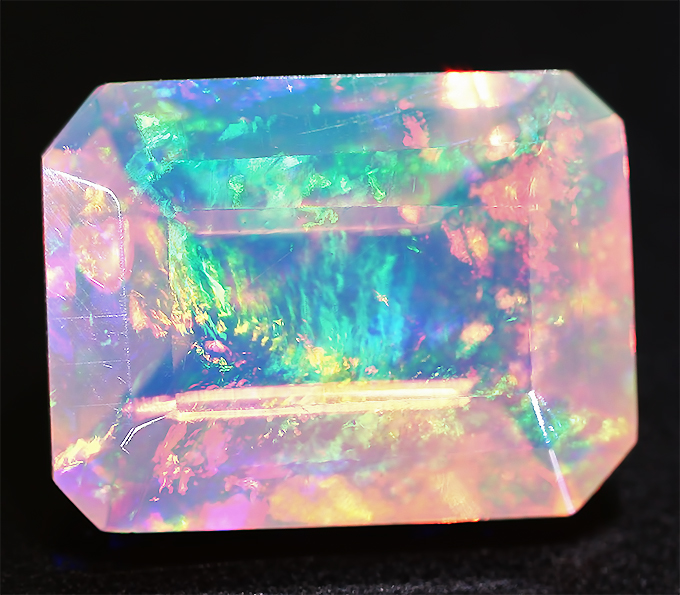 Ограненный кристаллический Welo опал 1,62 карат