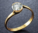 Золотое кольцо с бесцветным муассанитом Золото