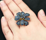 Серебряное кольцо-цветок с синими сапфирами Серебро 925