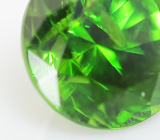 Уральский демантоид 0,91 карат! Топовый цвет 
