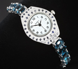Часы с насыщенно-синими сапфирами на серебряном браслете с топазами Серебро 925