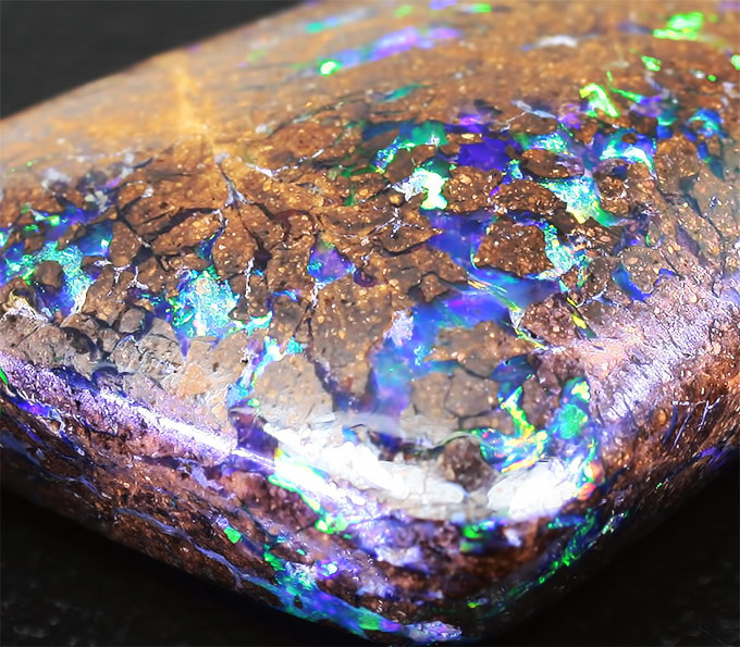 болдер опал. месторождения опала в оренбургской. где добывают опалы. опал месторождения. опал месторождения.