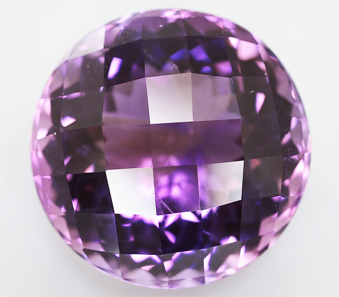 Крупный боливийский аметист 35,62 карат