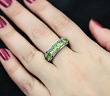 Стильное серебряное кольцо с перидотами Серебро 925
