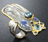Серебряное кольцо с лунным камнем, цветной жемчужиной, синими сапфирами и топазами Серебро 925