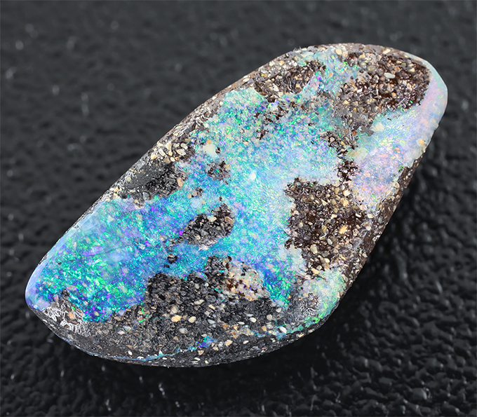 Австралийский болдер опал 5,1 карат