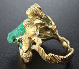 Золотое кольцо с резным изумрудом и крупным бриллиантом Золото