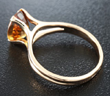 Кольцо с золотистым цирконом Золото