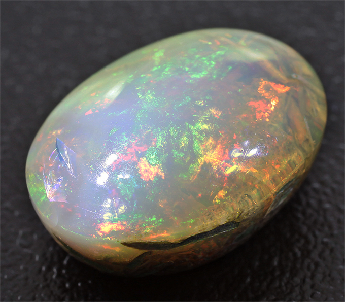 Опал камень австралия. Опал какой класс. Опал какой класс. Австралийский черный опал. Опал австралия.