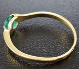 Золотое кольцо c изумрудом массой 0,42 карат Золото