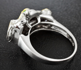 Серебряное кольцо с танзанитами и цаворитами Серебро 925