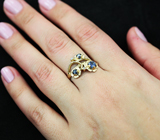 Золотое кольцо с синими сапфирами и бриллиантами Золото