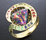 Золотое кольцо с топовым черным опалом 2,68 карат, цаворитами и разноцветными сапфирами Золото