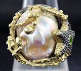 Серебряное кольцо с жемчужиной барокко и перидотом Серебро 925