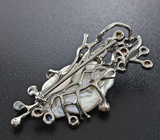Серебряная брошь/кулон с жемчужиной барокко, сапфирами и цаворитами Серебро 925