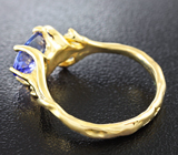 Золотое кольцо с танзанитом 1,61 карат и бриллиантами Золото