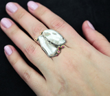 Серебряное кольцо с жемчугом барокко и рубинами Серебро 925