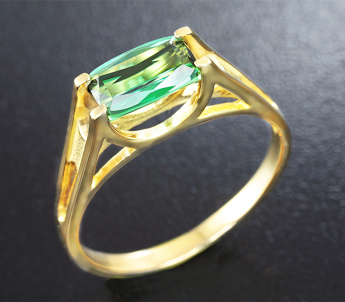 Золотое кольцо с великолепным неоново-зеленым турмалином 1,15 карат