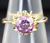 Золотое кольцо с розовым муассанитом 1,35 карат Золото
