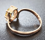 Кольцо с фенакитом Золото