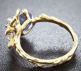 Золотое кольцо с танзанитами 2,39 карат и бриллиантом Золото