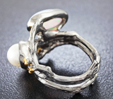 Серебряное кольцо с кристаллическими эфиопскими опалами и жемчужиной Серебро 925