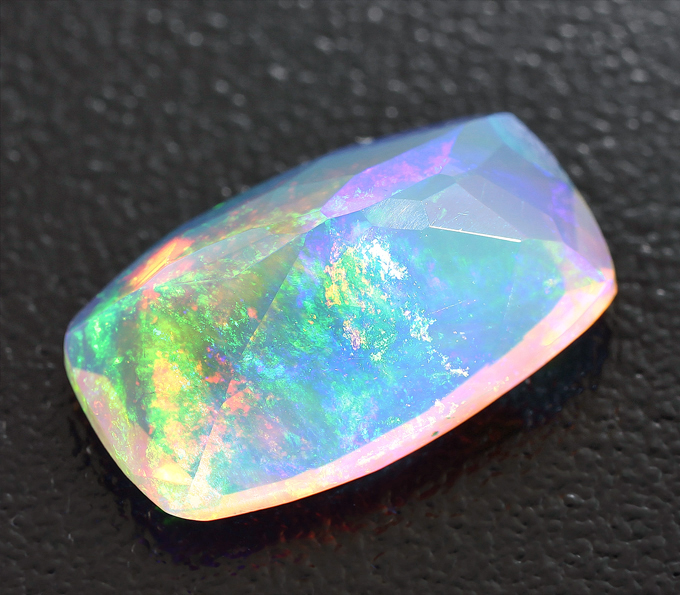 Опал джиразоль. Опалесценция опал. Благородный черный опал. Светильник hdl006 опал. Мексиканский опал.