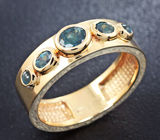 Золотое кольцо с ограненными александритами 0,82 карат и двумя кабошонами с «кошачьим глазом» Золото