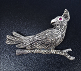 Серебряная брошь «Попугай» с марказитами Серебро 925