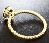 Золотое кольцо с ярким синим сапфиром 1 карат Золото