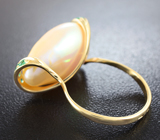 Золотое кольцо с крупной морской жемчужиной 21,29 карат и изумрудами! Исключительный люстр Золото
